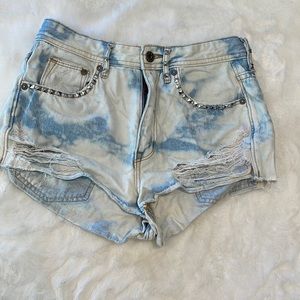 Short shorts by &denim